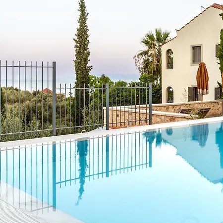 Olympia Zervea With Pool - דירה