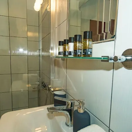 Olympia Zervea With Pool - Apartment