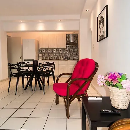 Olympia Zervea With Pool - Apartment Kardamyli