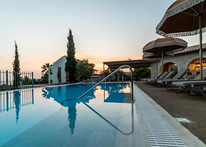 Olympia Zervea With Pool -