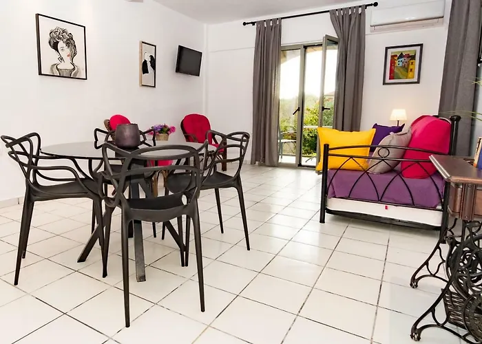 Olympia Zervea With Pool - * Kardamyli